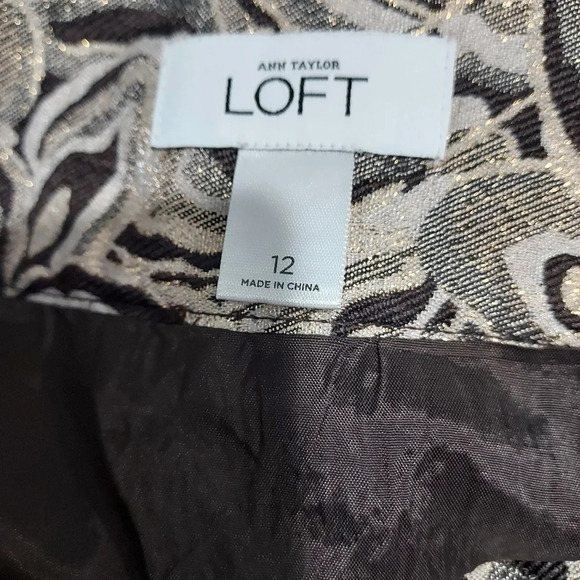 Ann Taylor LOFT Brown and Gold Pleated Brocade Skirt in Size 12 - Picture 9 of 10